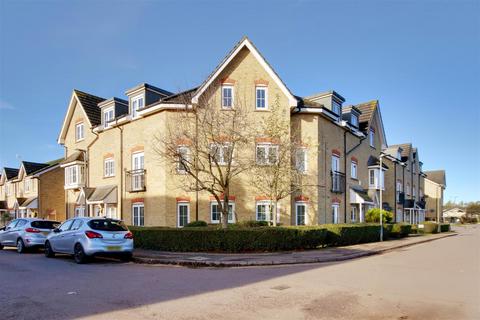 Stants View, HERTFORD 2 bed flat for sale