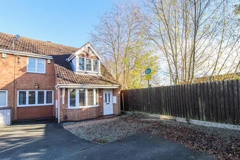 Shaw Rise, Normanton WF6 3 bed semi