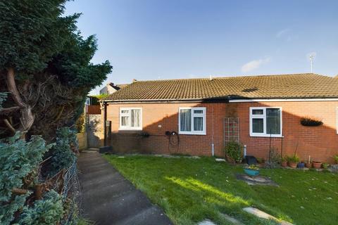 2 bedroom semi-detached bungalow for sale