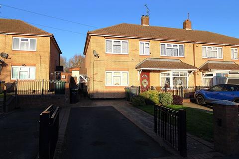 Thorncroft Way, Walsall, WS5 4EF 2 bed maisonette for sale