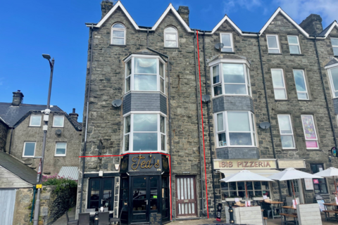 Minafon, The Quay, Barmouth, LL42 1ET 4 bed terraced house for sale