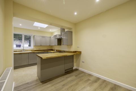 Heol Tymaen, Upper Boat, Pontypridd... 3 bed semi