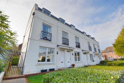 Westerly Mews, Canterbury 2 bed flat for sale