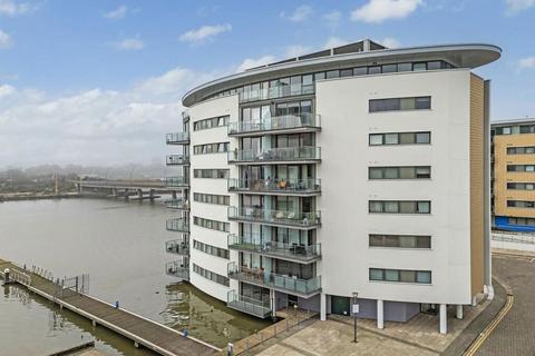 Basin Approach, London, ., E16 2QW 1 bed apartment for sale