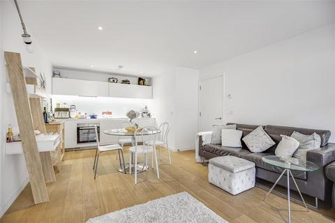 Hardwicks Square, SW18 1 bed flat for sale