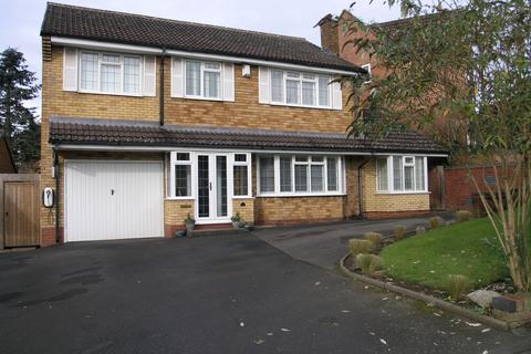 Longlands Road, HALESOWEN B62 4 bed detached house for sale