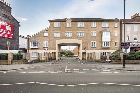 East India Way, Croydon, CR0 2 bed apartment for sale