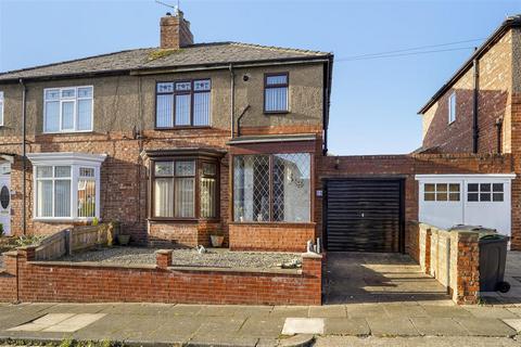 Courtlands Road, Darlington 3 bed semi