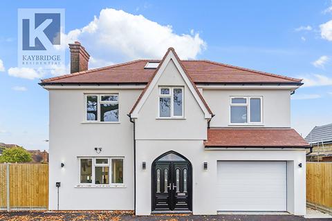 Cudas Close, Epsom, KT19 5 bed detached house for sale