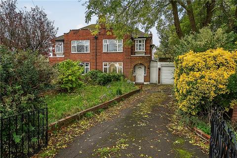 Bridle Road, Pinner, Greater London 3 bed semi