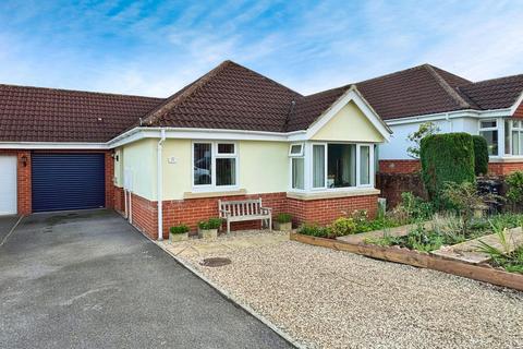 Alexandra Gardens, Minehead TA24 3 bed detached bungalow for sale