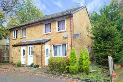 Chepstow Close, Pound Hill, RH10 1 bed maisonette for sale