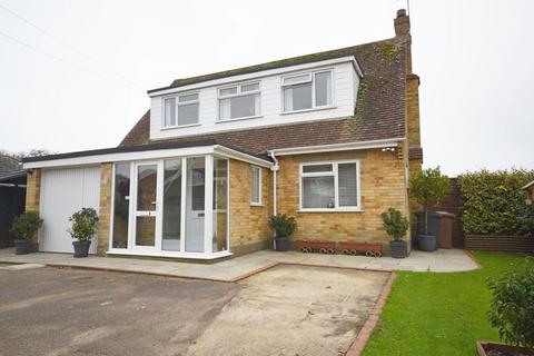 Shirleys Gardens, Felpham, Bognor Regis 3 bed detached house for sale