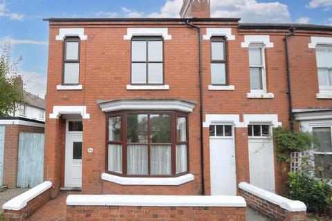 Berkeley Street, Stone 3 bed end of terrace house for sale