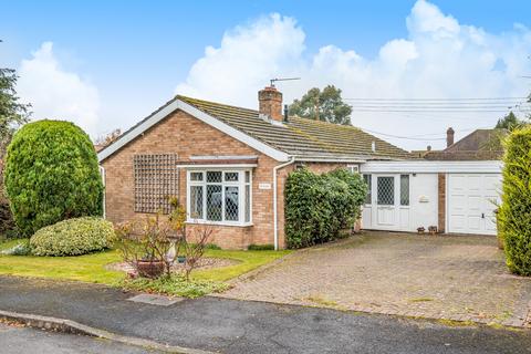 Links Way, Bookham, KT23 3 bed bungalow for sale