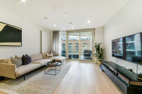 Carrick House, Royal Wharf, E16 2 bed flat for sale