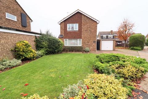 Magenta Close, Bletchley, Milton Keynes 3 bed detached house for sale