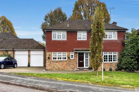 Leycester Close, Windlesham GU20 4 bed detached house for sale