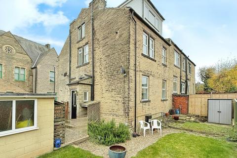 Blackett Street, Calverley, Pudsey 2 bed end of terrace house for sale