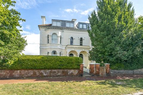 Farncombe Road, Worthing, West... 1 bed flat for sale