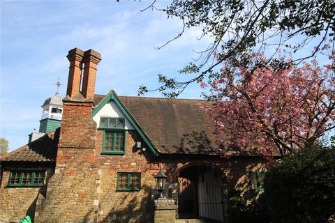 Beverley Lane, Surrey KT2 2 bed end of terrace house for sale