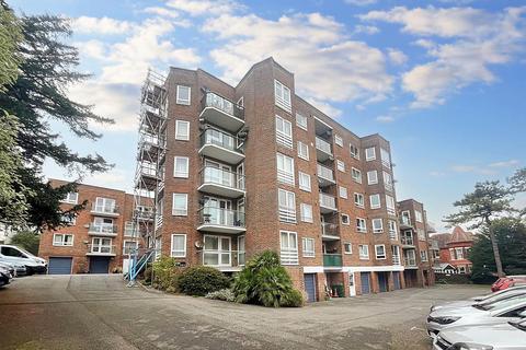 Arundel Road, Eastbourne 2 bed flat for sale