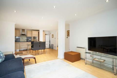 Knighten Street, London E1W 2 bed flat for sale