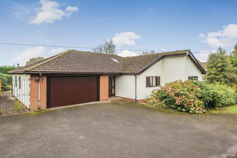 Uplowman, Tiverton, Devon, EX16 3 bed bungalow for sale