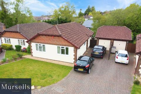 Landers Reach, Poole BH16 2 bed bungalow for sale