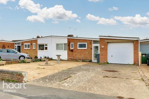 Colneis Road, Felixstowe 2 bed terraced bungalow for sale