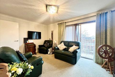 Chalkwell Park Drive, Leigh on Sea SS9 1 bed retirement property for sale