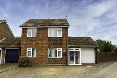 Glenfield Avenue, Suffolk IP11 4 bed detached house for sale