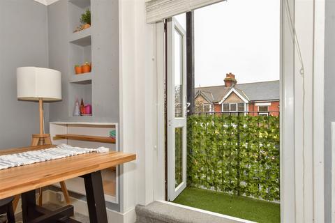 Upper Dane Road, Cliftonville... 2 bed maisonette for sale