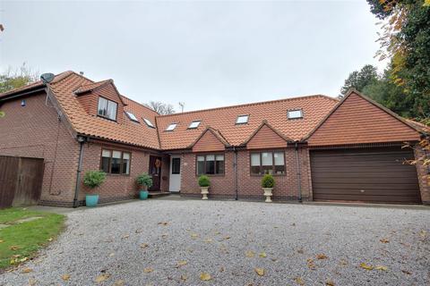 Westhill, Hessle 5 bed detached house for sale