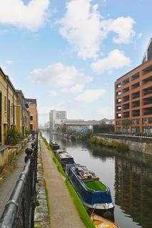 Caspian Wharf, London E3 2 bed flat for sale