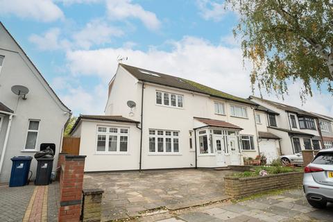 Shaftesbury Avenue, Southall 5 bed semi