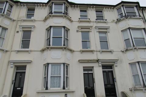 Central Parade, Herne Bay 2 bed flat for sale