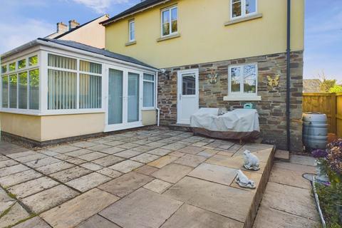 Callington. 3 bed link detached house for sale