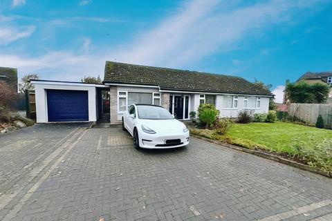 Southbank Road, Hereford HR1 4 bed detached bungalow for sale