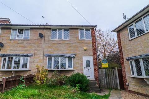 Dale Close, Ossett WF5 3 bed end of terrace house for sale