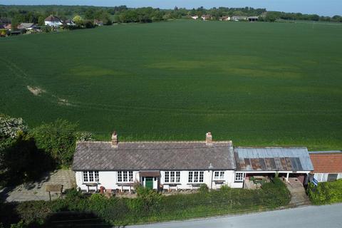 Rectory Road, Woodham Walter 2 bed detached bungalow for sale