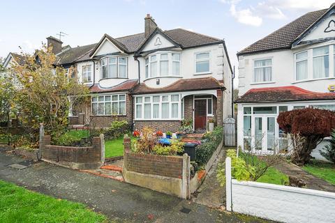 Pollards Hill South, London SW16 3 bed end of terrace house for sale