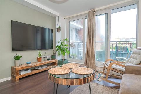 Lankaster Gardens, London, N2 1 bed apartment for sale