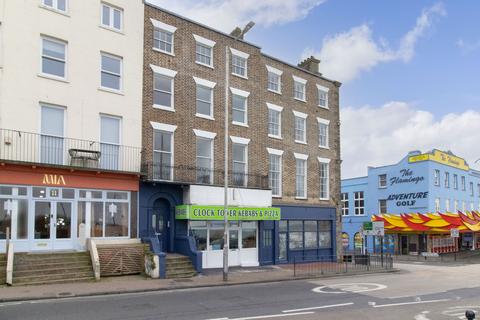 Marine Gardens, Margate, CT9 1 bed apartment for sale