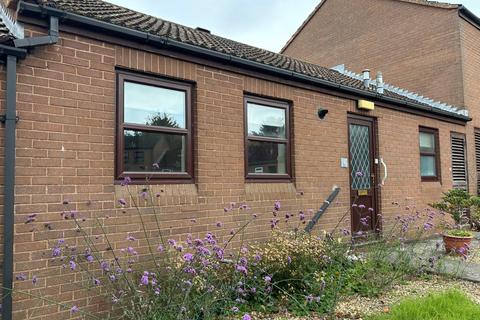 Parsons Way, Wells, BA5 2 bed terraced bungalow for sale