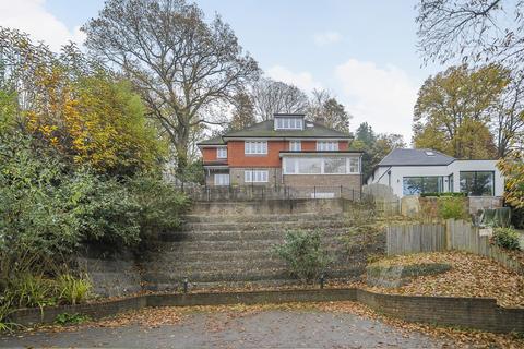 The Avenue, Haslemere, GU27 5 bed detached house for sale