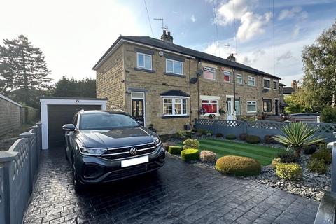 Mount Grove, Eccleshill, Bradford 2 bed townhouse for sale