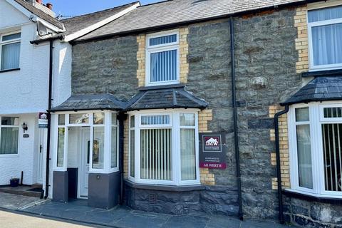 John Street, Llanrwst 3 bed house for sale