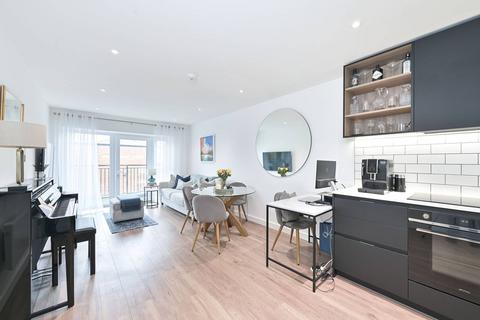 Beaufort Square, Colindale, London, NW9 1 bed flat for sale