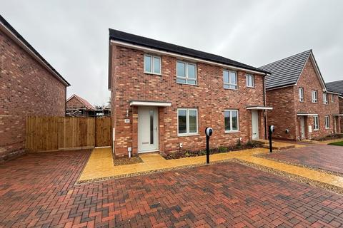 Brightwell Lakes, Martlesham 2 bed semi
